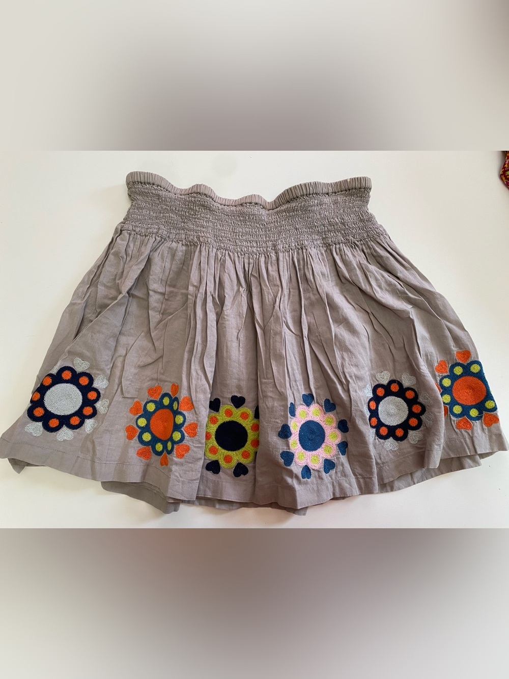 Smocked Waist Gray Floral Mini Boden Embroidered girls Skirt 11-12Y EUC